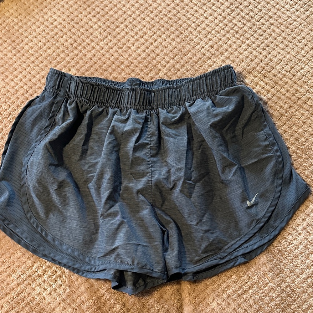 Nike DR-FIT Women's Athletic Shorts